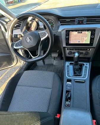 Volkswagen Passat cena 99900 przebieg: 21500, rok produkcji 2020 z Oława małe 67